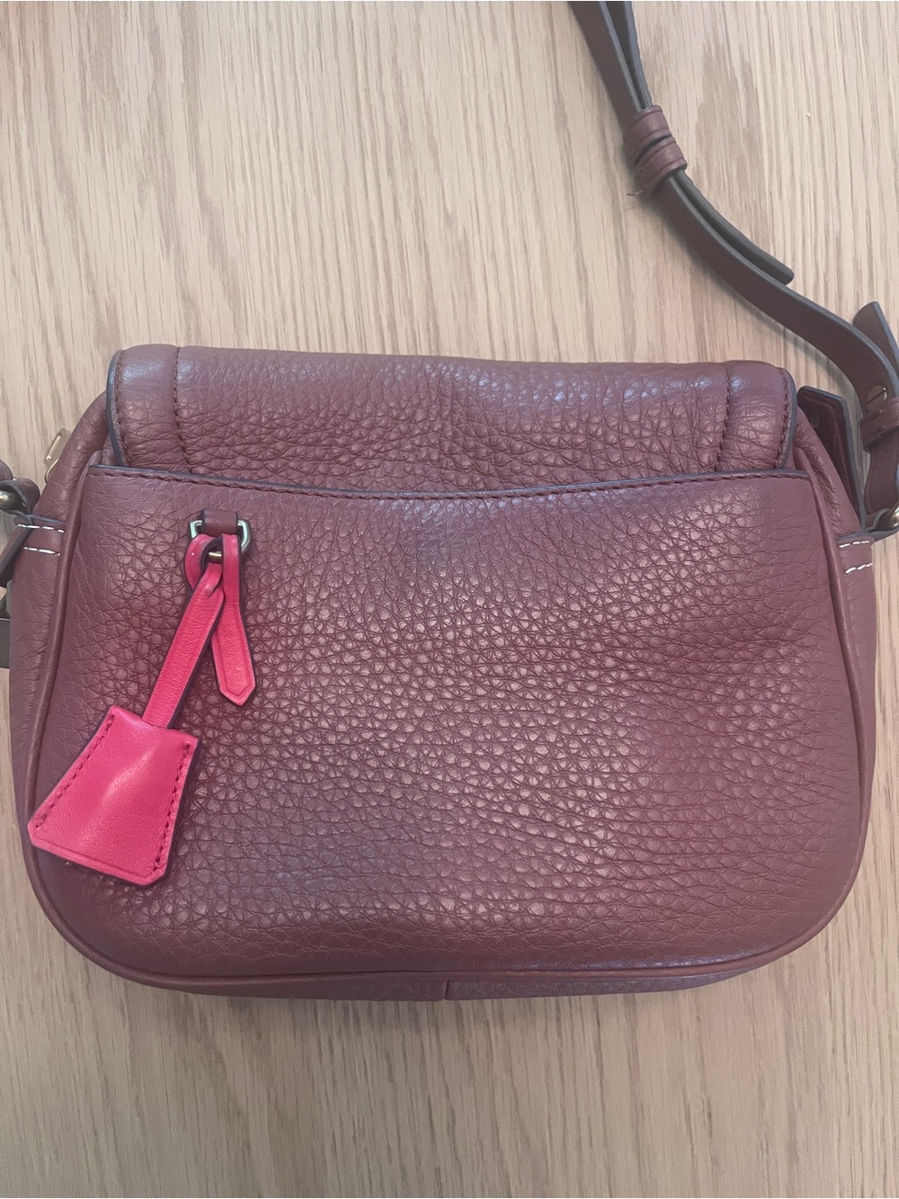 J. Crew Signet Flap Crossbody Bag in Pebbled Italian Leather Roasted Chestnut - Picture 3 of 5